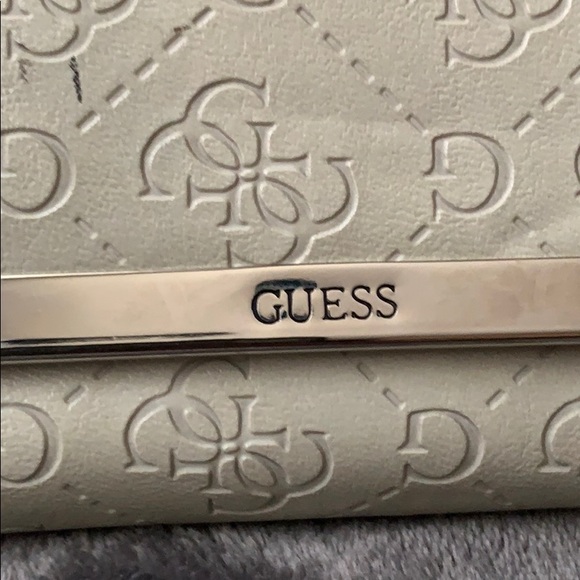Guess (3) - Picture 5 of 5